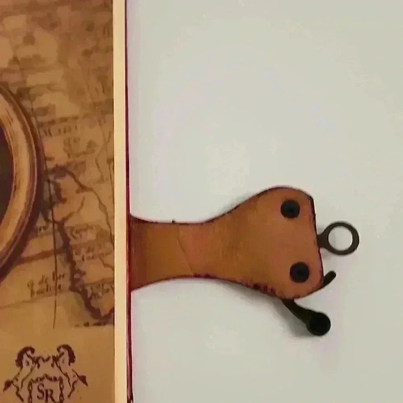 London Cherry Red Leather Journal Hand Made English (UK) Hook & Eye Closure - Picture 7 of 12